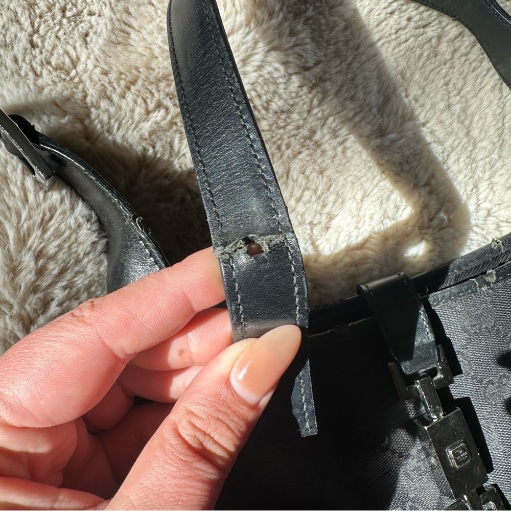 Project Bag: Gucci Tom Ford Jackie Black Monogram Shoulder Bag - Picture 6 of 13